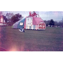 Raikes Float 1957