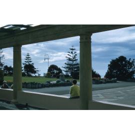 Kirk Sundial, Napier