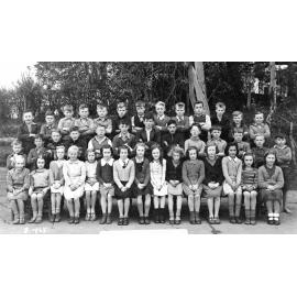 Havelock North Primary School Class 1945
