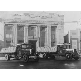 J Mills Leyland Trucks