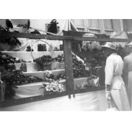 WDFF Fruit and Floral Display