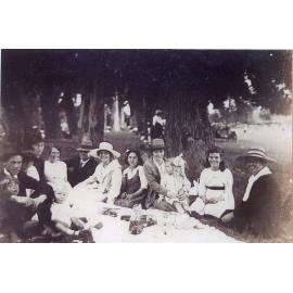 Labour Day Picnic at Farndon Park