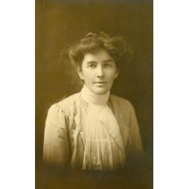 Photo Postcard of Harriot Miller Felkin nee Davidson