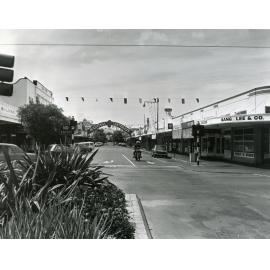 Heretaunga Street with Hastings Centenary Sign