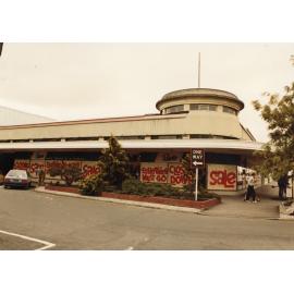 Roachs Building Prior to Store Closure