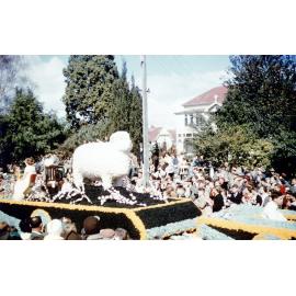 De Pelichet McLeod Float - Hastings Blossom Festival Parade 1956