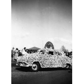 Deluxe Taxis  - Hastings Blossom Festival 1952