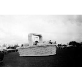 Taranaki Fruit Basket Float - Hastings Blossom Festival 1954