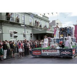 Crest-Birds Eye Float - Hastings Blossom Festival Parade 1965