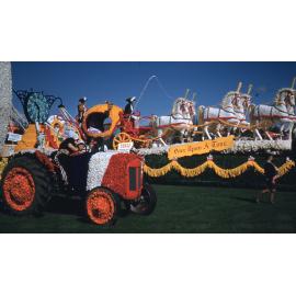 Cinderella Float and Tractor - Hastings Blossom Festival 1959