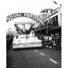 Heralds of Spring Float - Blossom Festival Parade 1958