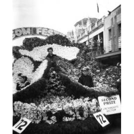 Pernel Orchard Float - Blossom Festival Parade 1958