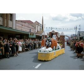 Twyford school Float  1957