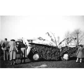 Pram Float 1951